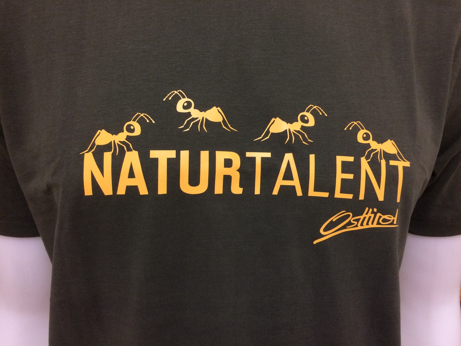 Herren T-Shirt "Naturtalent" oliv